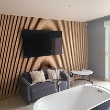 De 400m2 15p - Piscine Interieure Chauffee فيلة *