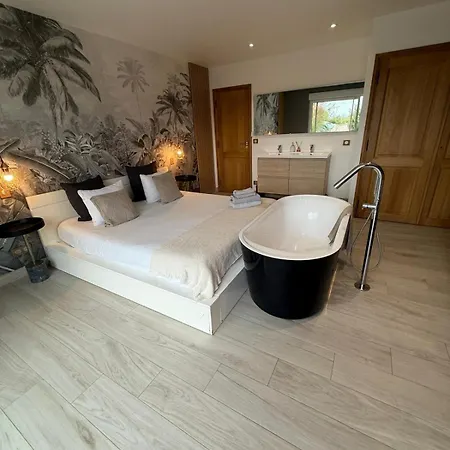 De 400m2 15p - Piscine Interieure Chauffee فيلة *